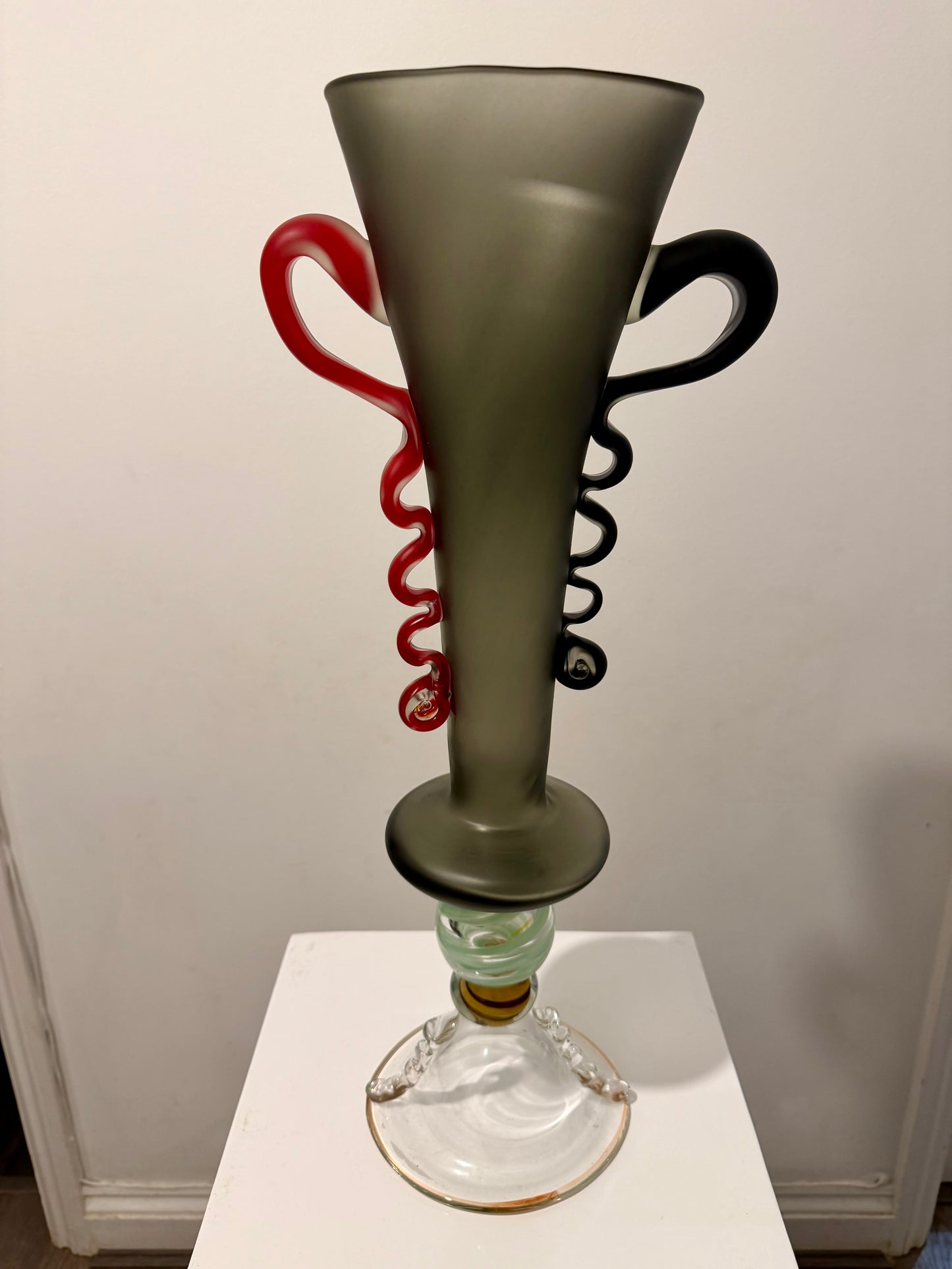 glass sculpture vase